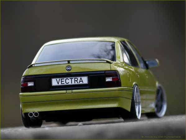 1:18 Opel Vectra A 2000 16V Bj.90 + 3tlg. OZ Mito Alu = LENKBAR !